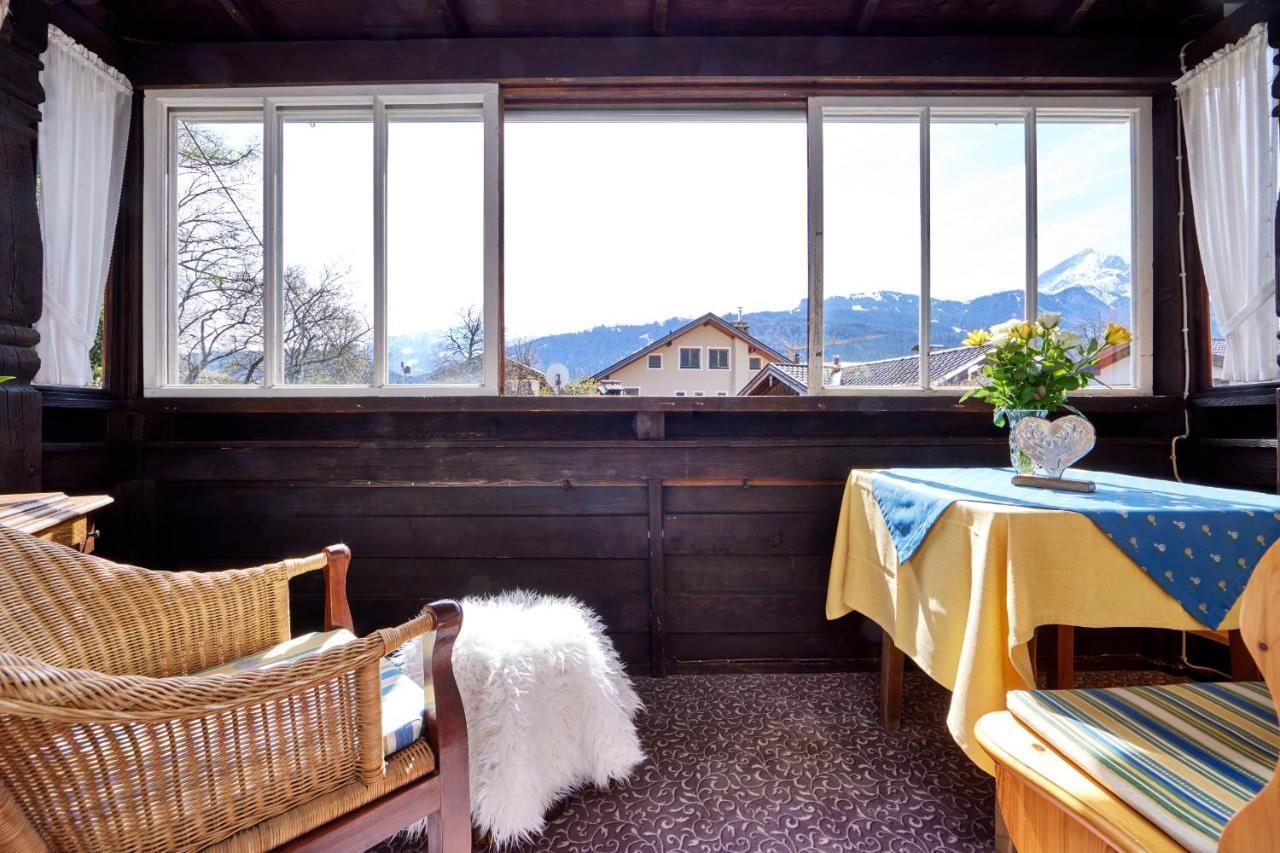 Gaestehaus Angela Garmisch-Partenkirchen Buitenkant foto