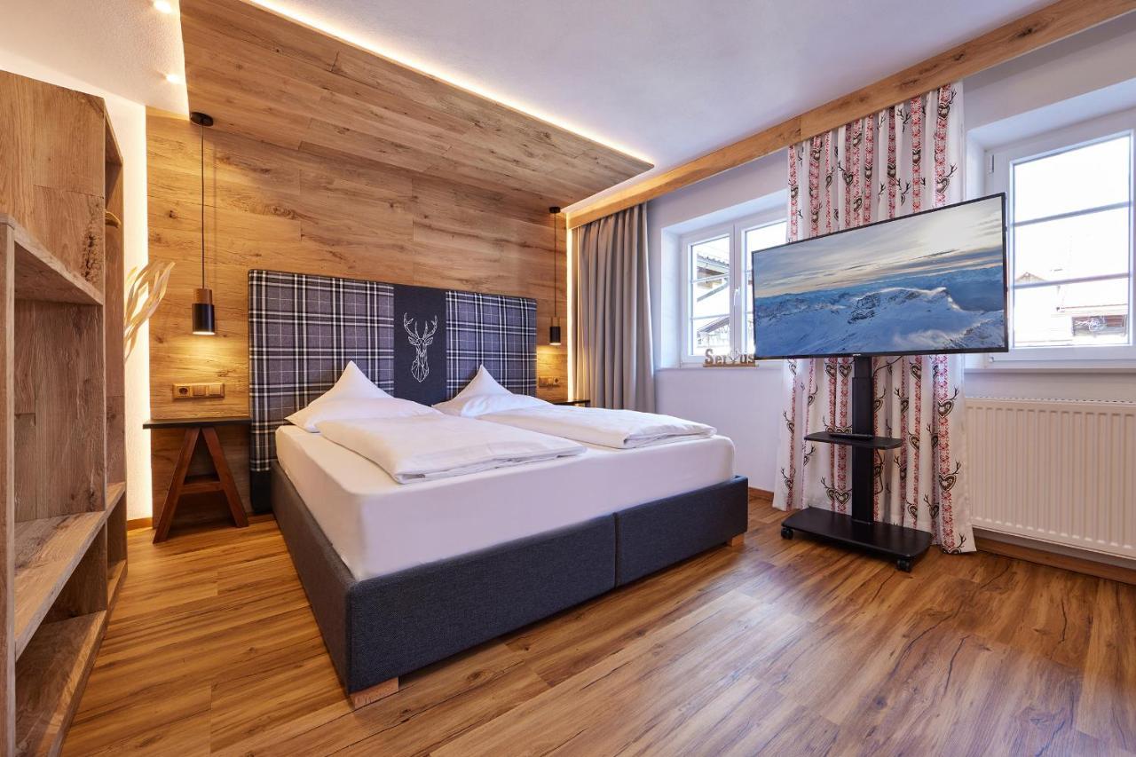 Gaestehaus Angela Garmisch-Partenkirchen Buitenkant foto