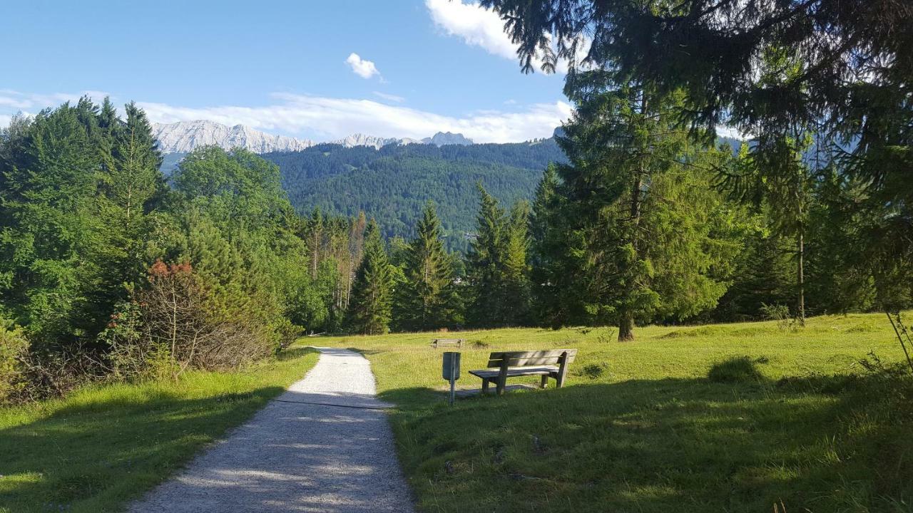 Gaestehaus Angela Garmisch-Partenkirchen Buitenkant foto